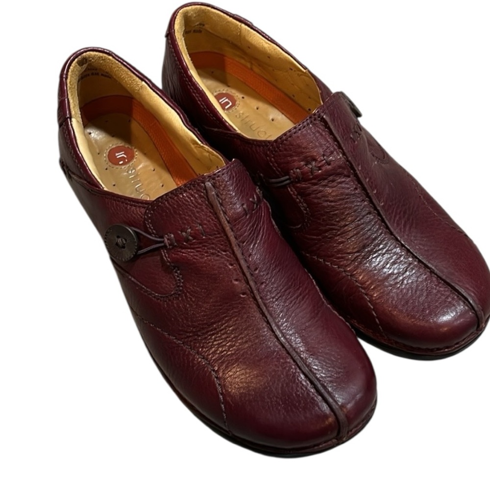 Unstructured Clarks Un.Loop Leather Loafers Burgu… - image 2